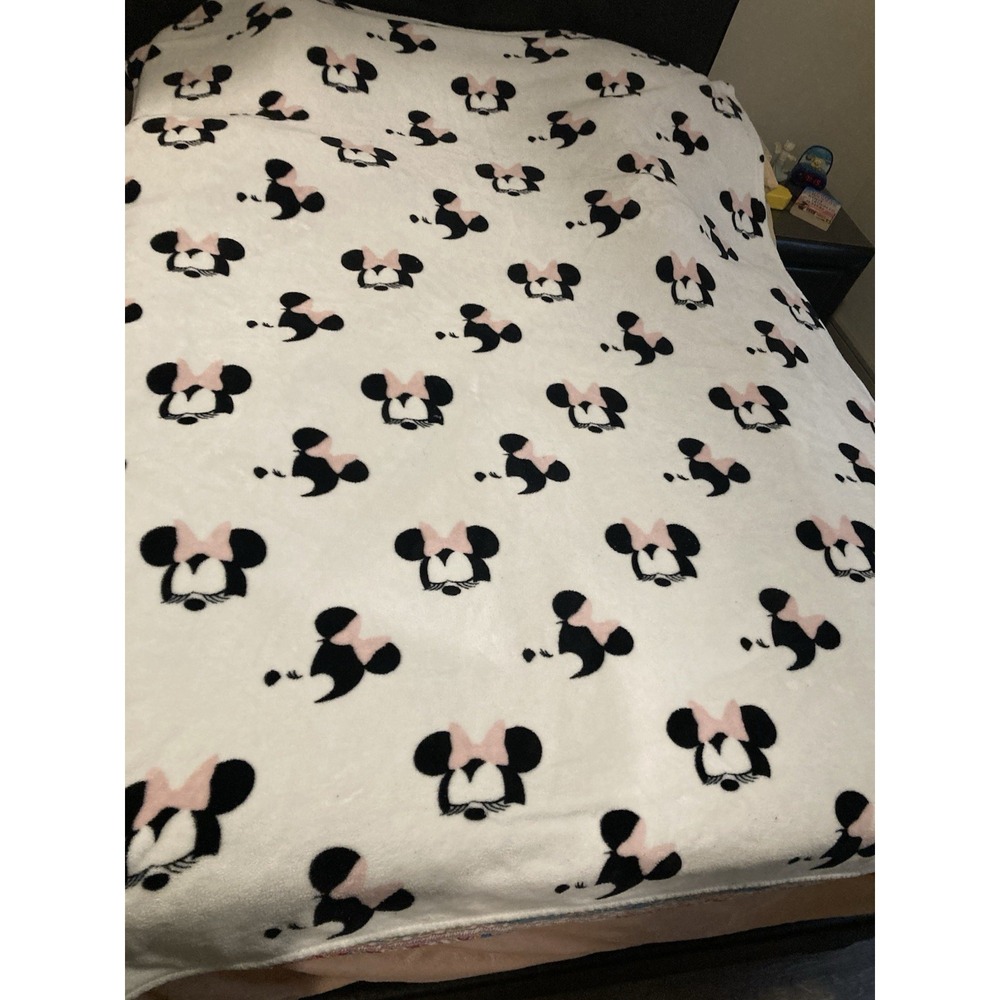 Disney Minnie Mouse Fleece Throw Blanket‎ Pink Bow Plush Jay Franco Polyester
